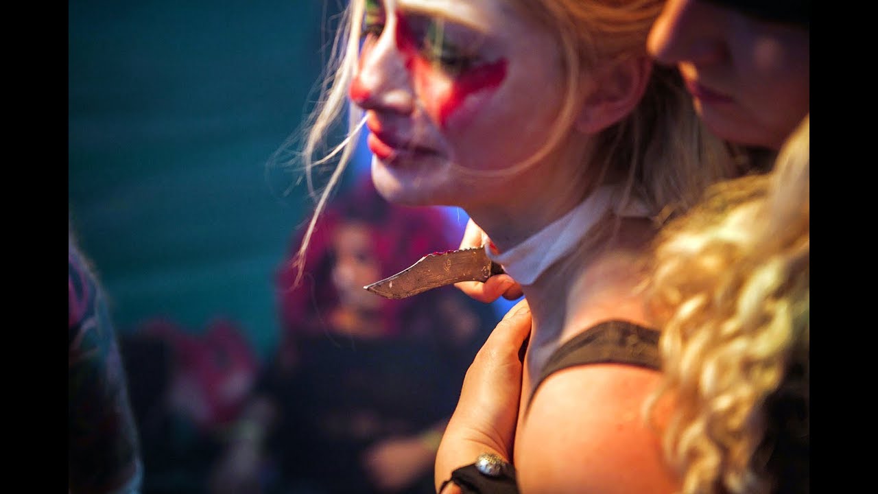 Official UK trailer for "Coulrophobia" ... by writer/director Warren Speed