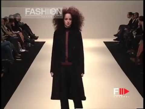 "Marina Spadafora" Autumn Winter 2001 2002 Milano 1 of 4 pret a porter by FashionChannel.mov