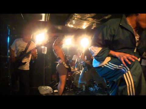 cavadres  :  BY MY SIDE