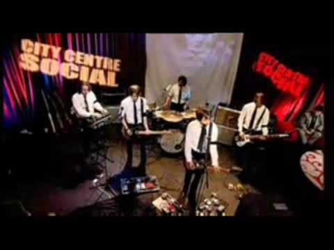 iLiKETRAiNS play The Deception on Channel M