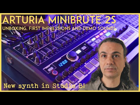 Arturia Minibrute 2S Noir! Unboxing plus my first patches, jams and sequences
