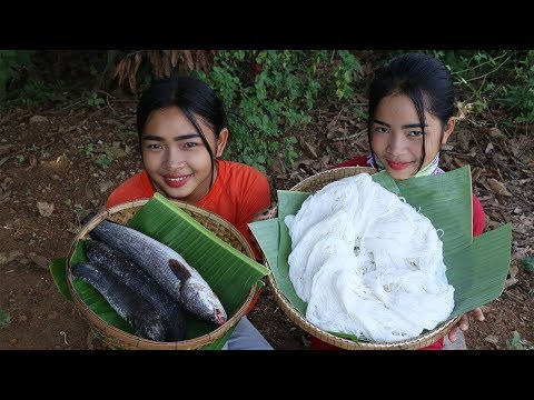Awesome Cooking Fish Soup With Traditional Noodle Delicious -Cook Fish Recipes -Village Food Factory