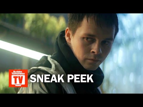 Nightflyers S01E02 Sneak Peek | 'Apex Predator' | Rotten Tomatoes TV