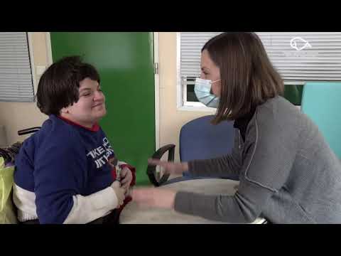 Μαριάννα. Μουσικοθεραπεία σε εξυπηρετούμενο παιδί της Εταιρείας Προστασίας Σπαστικών Πόρτα Ανοιχτή.