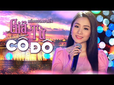 Thể hiện bởi Hồ Phương Liên