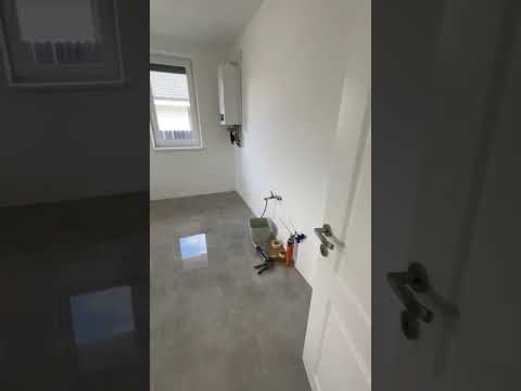 Casă pe un nivel cu garaj zona Centru — Video