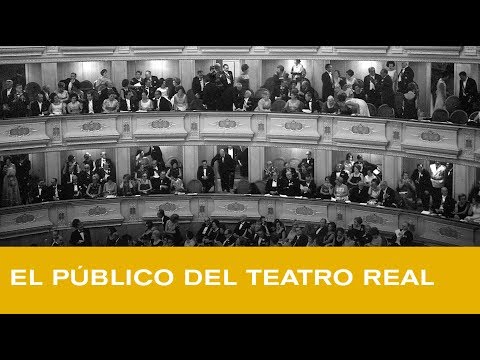 El público del Teatro Real: De los sombreros de copa a los móviles en modo avión