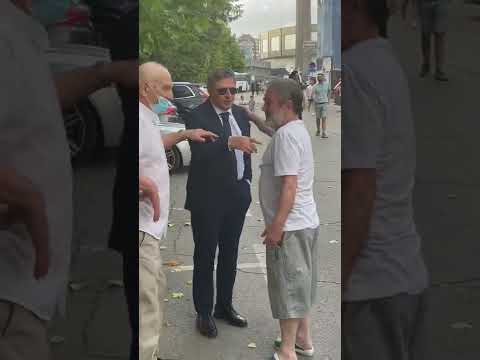 Dragan Stojković Piksi u Nišu sa svojim školskim drugom