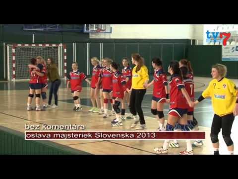 Hádzanárky oslávili titul.