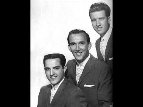 STATUES - BLUE VELVET / KEEP THE HALL LIGHT BURNING - LIBERTY F-55245 - 1960