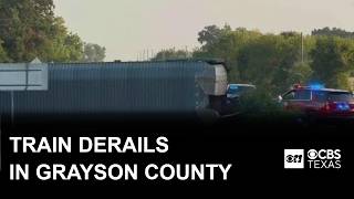 Train derails in Grayson County