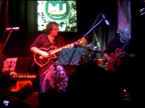 C.GABIS-C.PUYO EN MR JONES -19-1012- EL BLUES DEL TERROR AZUL