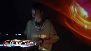 Kaitlyn Aurelia Smith - Concert à La Loge, Paris, 2016