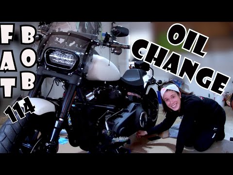 Harley Davidson 2019 Fat Bob 114 Oil Change