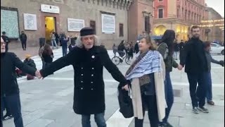 Bologna, il video del corteo contro la legge per la pena di morte ai palestinesi condannati per t...
