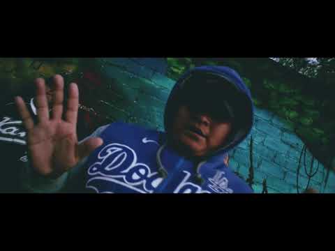 Soldis C4 - Así me la Vivo Ft Groner, Lirikal (Video Oficial)