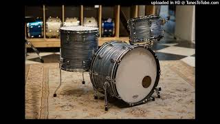 Video thumbnail for SOLD - Ludwig 13/16/22" Classic Maple Fab Outfit Drum Set - Vintage Blue Oyster by Good Hands Drum Shop