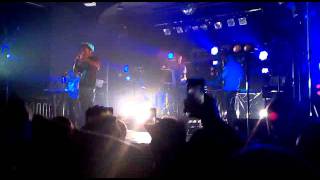 Kele - Walking Tall (Live)