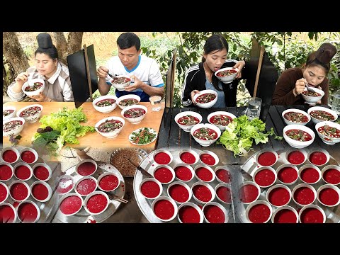 Đôc Lạ - Cuộc Thi Ăn Tiết Canh Ở Sơn La Mỗi Người Phải Ăn Mỗi Người 5 Bát Tiết Canh