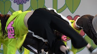 ダンスチームのキレキレパフォーマンス①　C1150