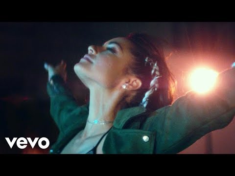 Sharlene, Fuego - Me Siento Bien (Official Video)