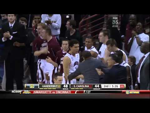 South Carolina's Lakeem Jackson Huge Dunk