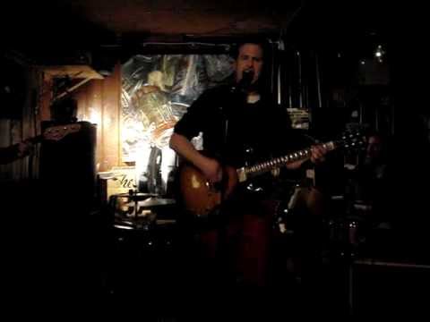 The Surrenders - Johnny Flamethrower (live)