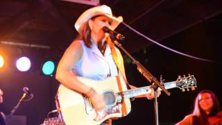 Terri Clark &quot;I Just Wanna Be Mad&quot; Live in RI, 8/18/16