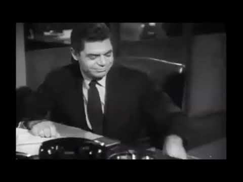 Barney Phillips in ”The Earring”