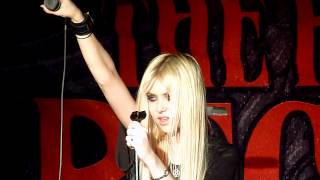 The Pretty Reckless (Taylor Momsen) - &quot;Nothing Left to Lose&quot; Live - Seattle, WA - 03-17-12