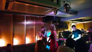 Ward Thomas - It's Not Just Me  @ Never Fade Sessions - The Social - 11-06-2018 - 4K