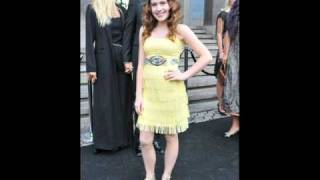 me singing yellow shirt