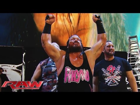 Rhyno kehrt zurück und unterstützt die ECW Originals gegen die Wyatt Family: Raw – 7. Dezember 2015