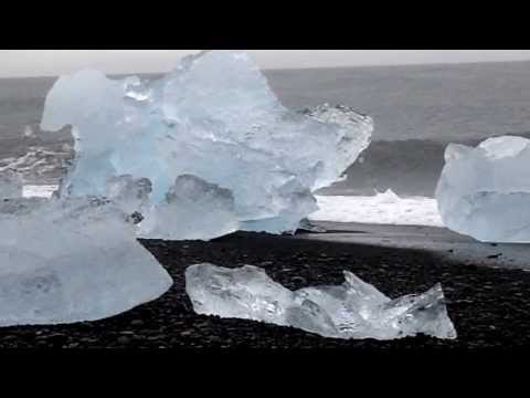 The Wonders Of Iceland: Ice Art Created By Nature