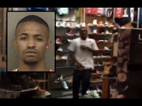 Rapper "Donkey Cartel" Killed in Mall on Christmas Eve by Police After Allegedly pulling Out a Gun.