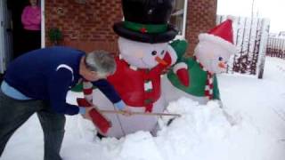 preview picture of video 'The Snowman.MPG'