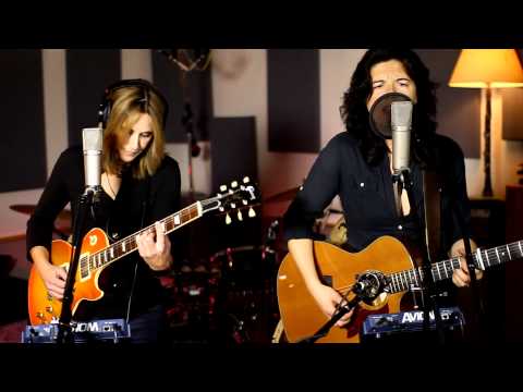 Maia Sharp - Change the Ending duo performance at Snuffy's.mp4