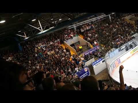 EHC Red Bull München vs Eisbären Berlin 18.4.18 Finale 3 Wir hüpfen