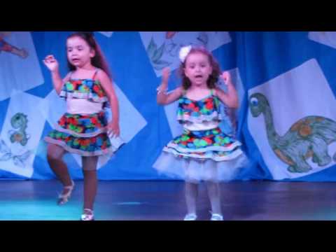 Maternal II A na Festa de Encerramento da Educação Infantil de 2016 - Colégio Parque Sevilha