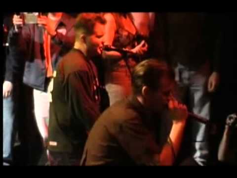 Videoclip de Barroom Hero (Live) — Dropkick Murphys