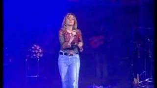 Bài hát Дощ/ Dosch/ The Rain - Nghệ sĩ trình bày Maria Burmaka / Марія Бурмака