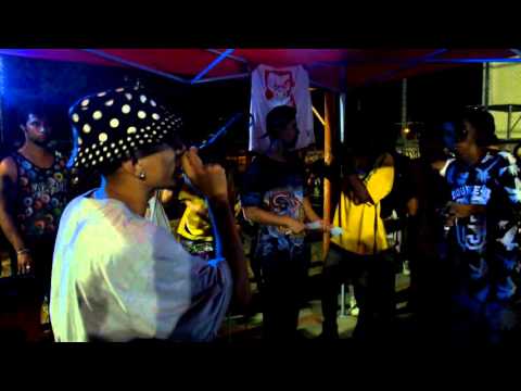 Batalha da Quadrinha - MC Raul vs MC Dinegro