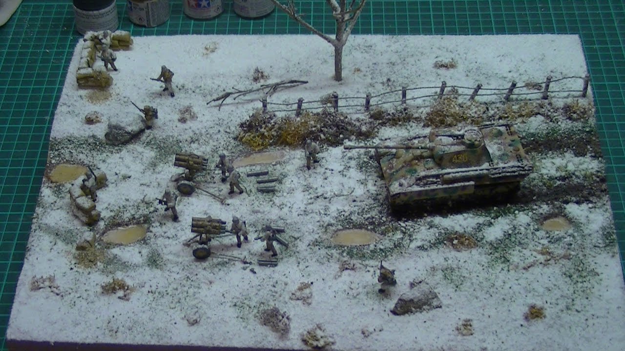 DIORAMA  PANTHER V ET INFANTERIE ALLEMANDE EN HIVER