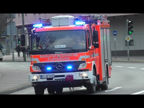 [Jahreswechsel 2019/2020 in Flensburg] Einsatzfahrten Feuerwehr, Rettungsdienst + Polizei Flensburg
