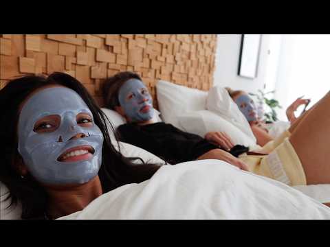 COACHELLA 2026 VLOG - MONICA GEUZE