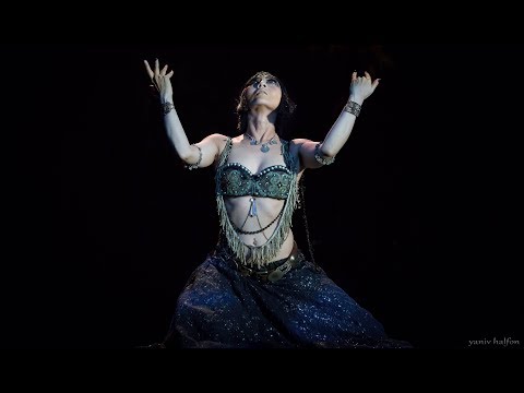 Bellydancer Aco Yamazaki tribal fusion belly dance at The Massive Spectacular!