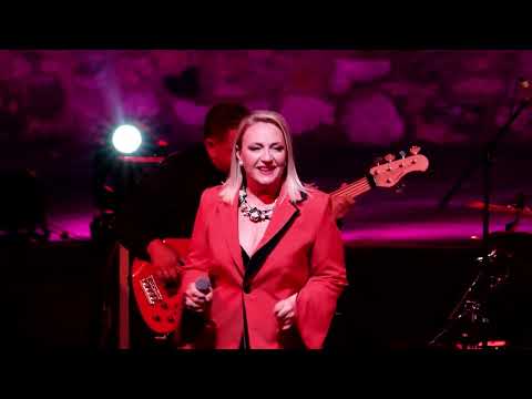 Maja Tatić - Nauči ti da voliš (LIVE)