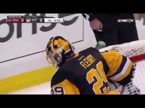 Nicklas Backstrom scores a power play goal to give WSH the lead