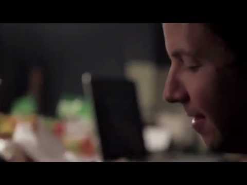 Simple Plan ft Sean Paul - Summer Paradise Official video (HD)