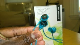 Video thumbnail for Sol Republic Relays Unboxing by Booredatwork.com